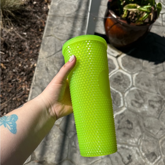 Starbucks Glow in the dark cold cup - Picture 2 of 4